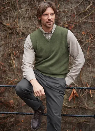 Lambswool V-Neck Slipover